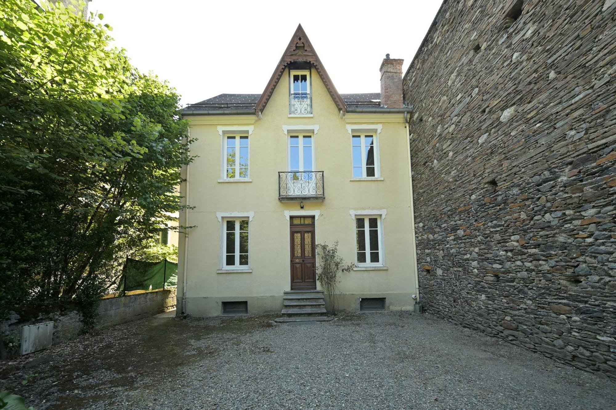 Le Clos Du Casino Bagnères-de-Luchon Exterior foto